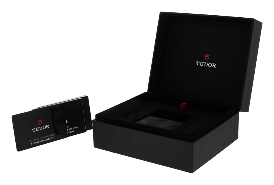 Tudor Black Bay Pro M79470-0003 Image 4